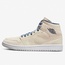 SEPATU SNEAKERS AIR JORDAN 1 MID SE