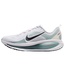 SEPATU LARI NIKE VOMERO 18