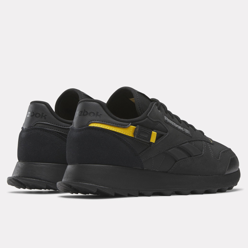 SEPATU SNEAKERS REEBOK CLASSIC LEATHER WINTERIZED WRN