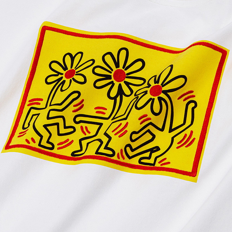 BAJU SNEAKERS CONVERSE x Keith Haring Elevated Graphic Tee