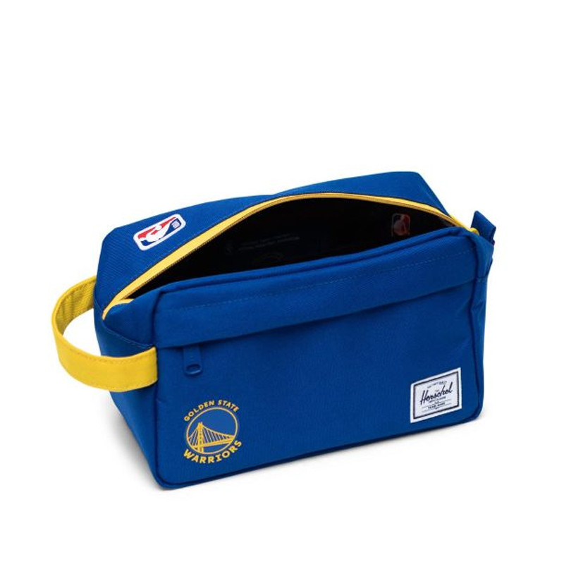 TAS BASKET HERSCHEL x NBA Superfan Collection Chapter Travel Kit