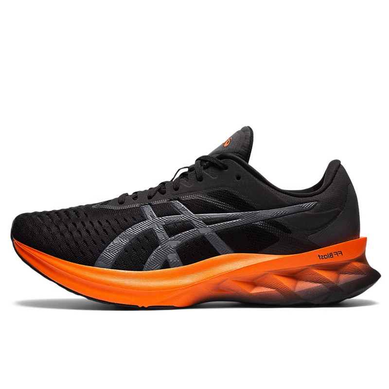 SEPATU LARI ASICS Novablast
