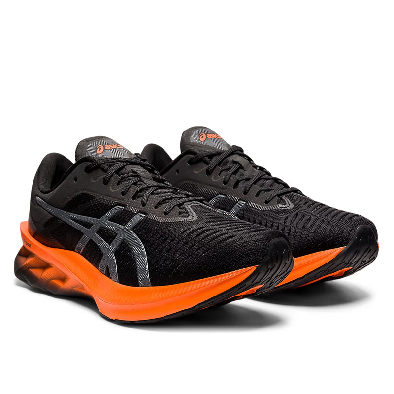 SEPATU LARI ASICS Novablast