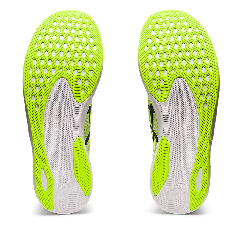 SEPATU LARI ASICS MAGIC SPEED 2