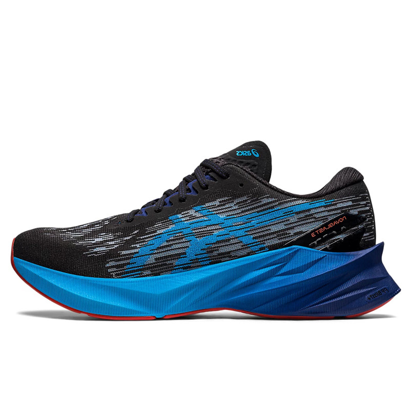 SEPATU LARI ASICS Novablast 3
