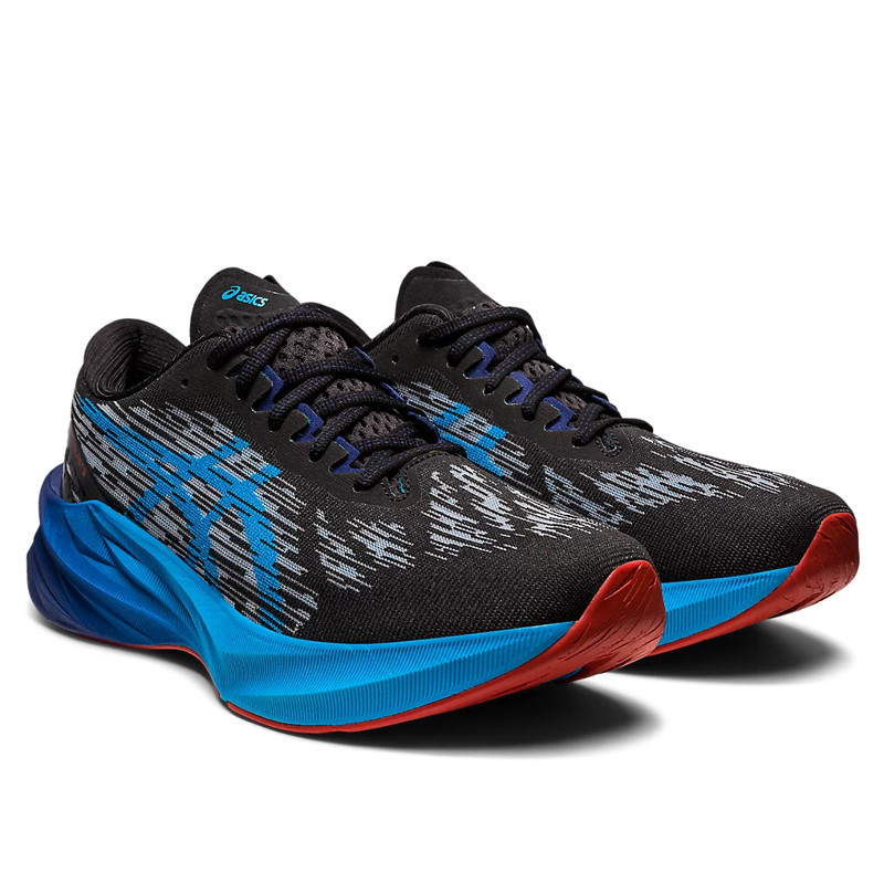 SEPATU LARI ASICS Novablast 3