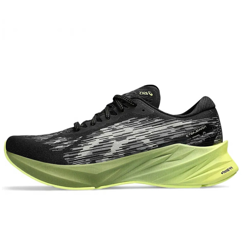 SEPATU LARI ASICS Novablast 3