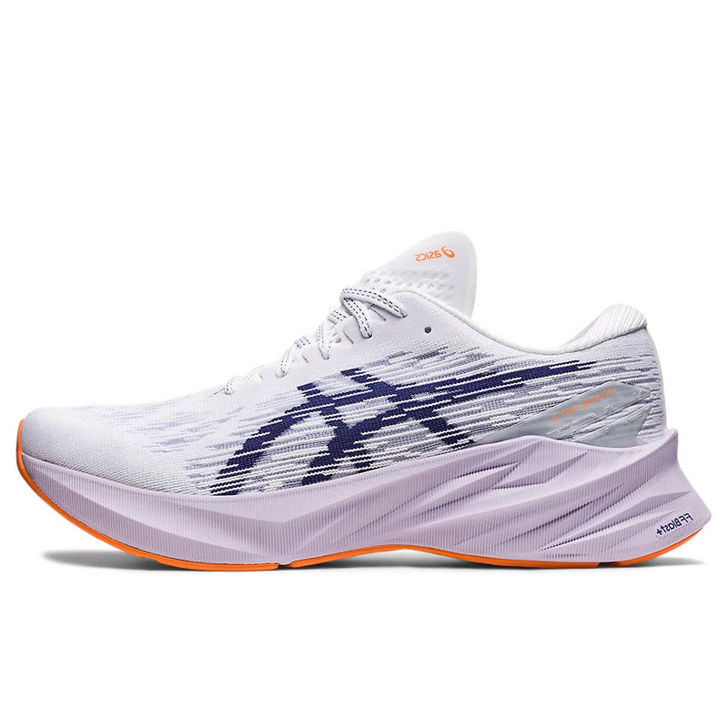 SEPATU LARI ASICS Novablast 3