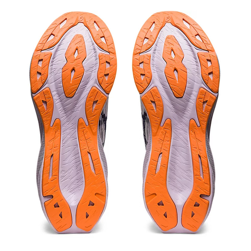 SEPATU LARI ASICS Novablast 3