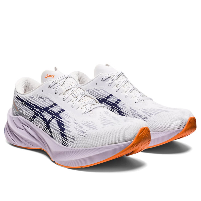SEPATU LARI ASICS Novablast 3