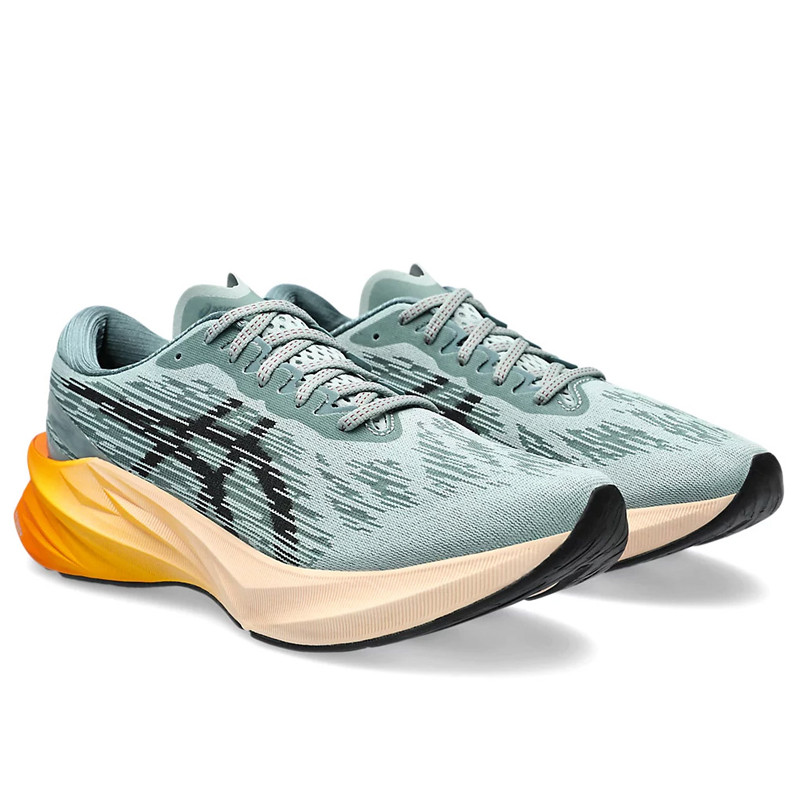 SEPATU LARI ASICS Novablast 3