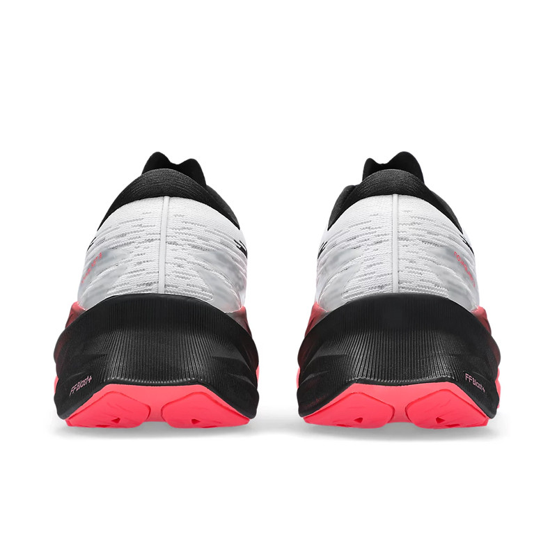 SEPATU LARI ASICS NOVABLAST 3
