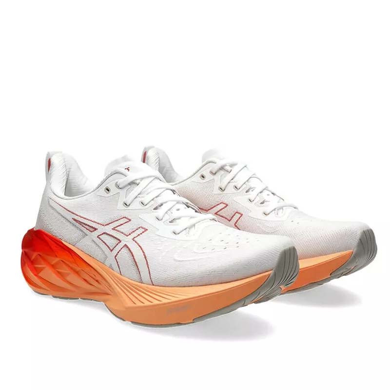 SEPATU LARI ASICS Novablast 4