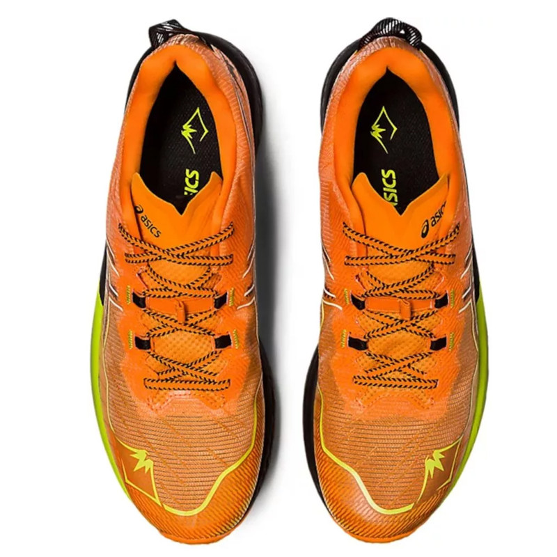 SEPATU TRAIL ASICS FUJISPEED 2