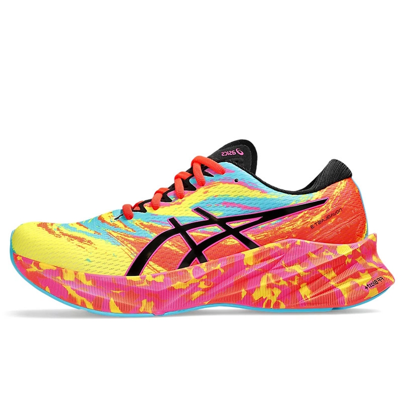 SEPATU LARI ASICS Novablast 3 Standard Color Injection