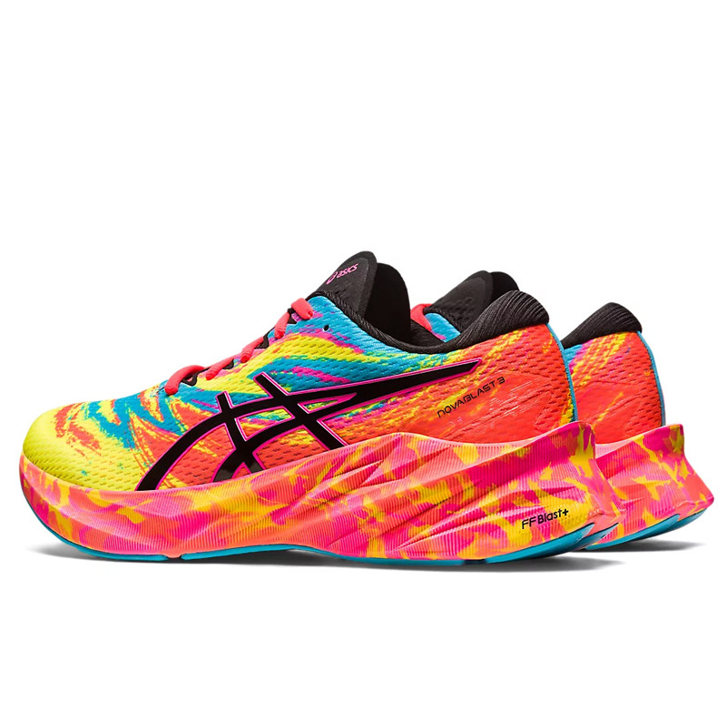 SEPATU LARI ASICS Novablast 3 Standard Color Injection