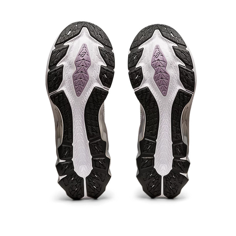 SEPATU LARI ASICS Wmns NOVABLAST 2 PLATINUM