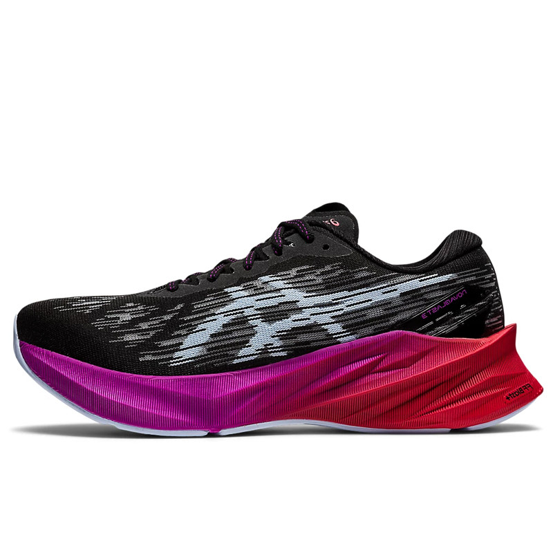SEPATU LARI ASICS Wmns Novablast 3
