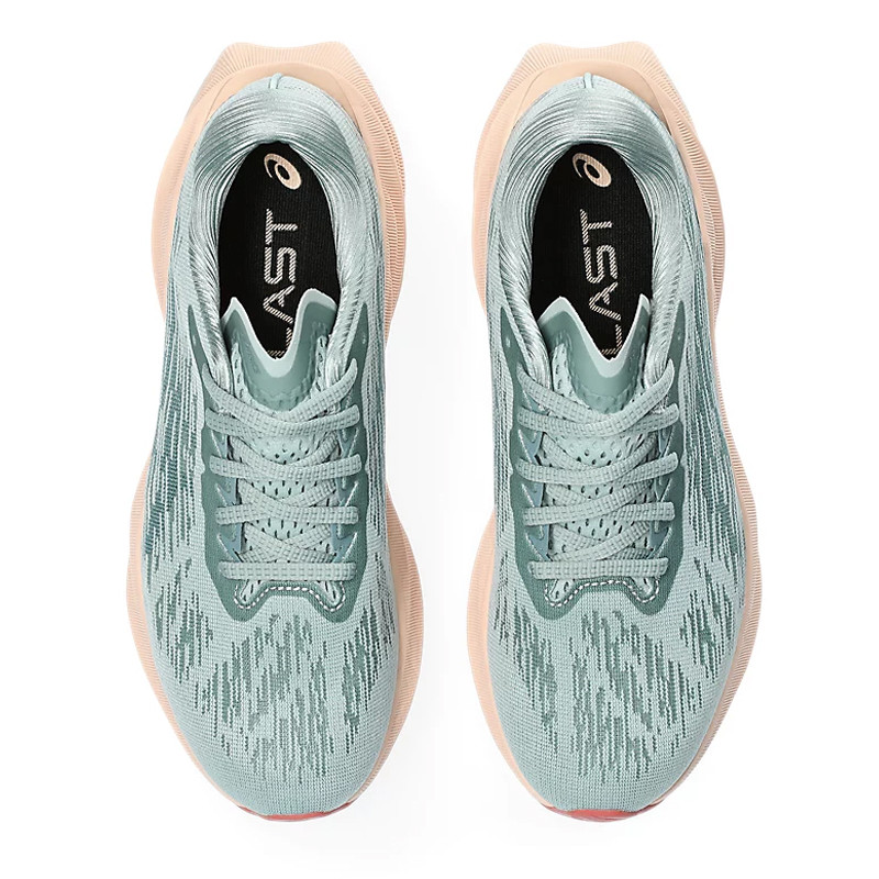 WMNS NOVABLAST 3 foto 2