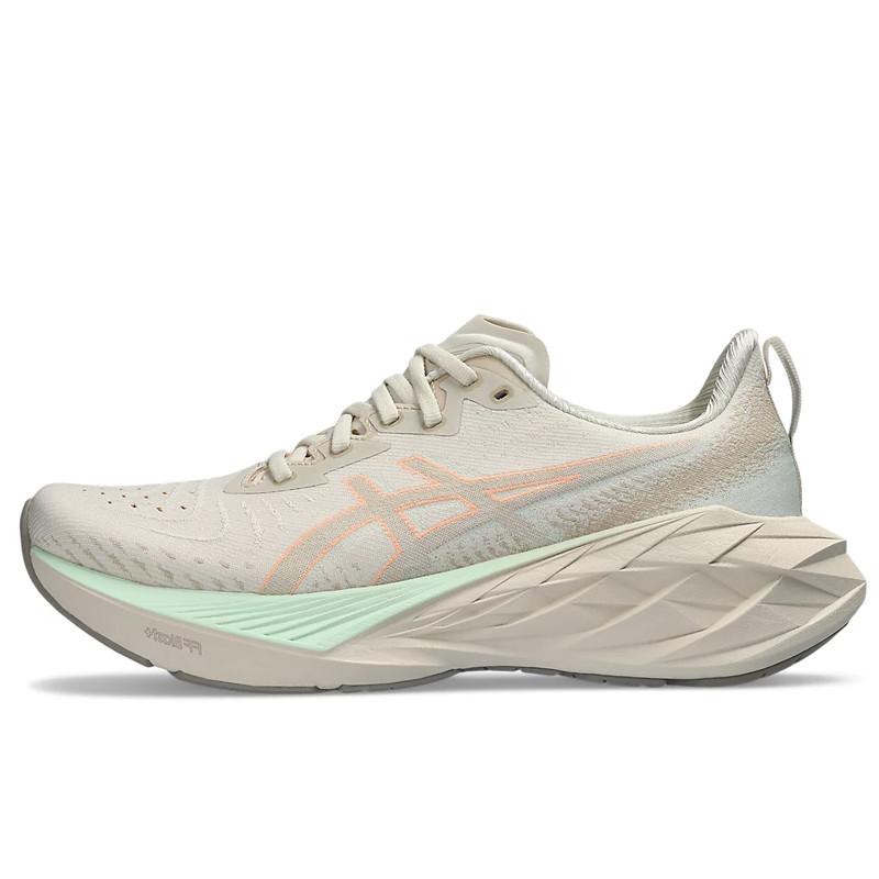 SEPATU LARI ASICS Wmns Novablast 4
