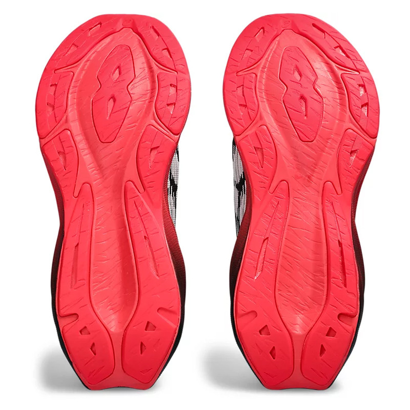 Wmns Novablast 3 foto 2