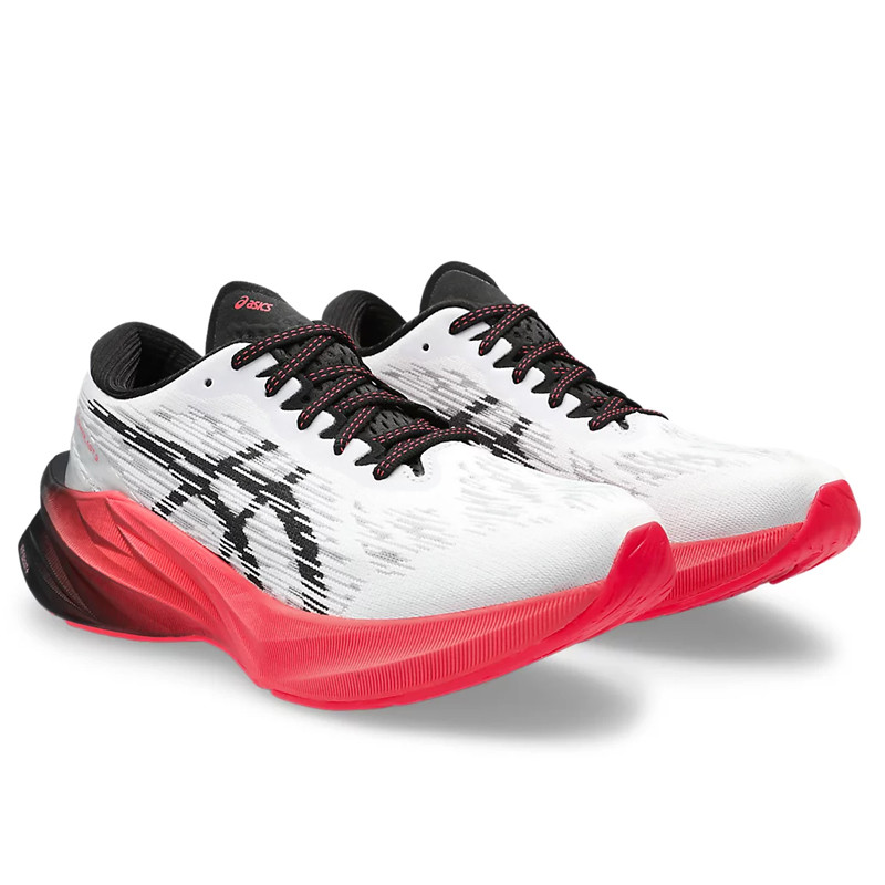 Wmns Novablast 3 foto 4