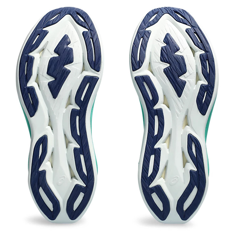 SEPATU LARI ASICS Superblast