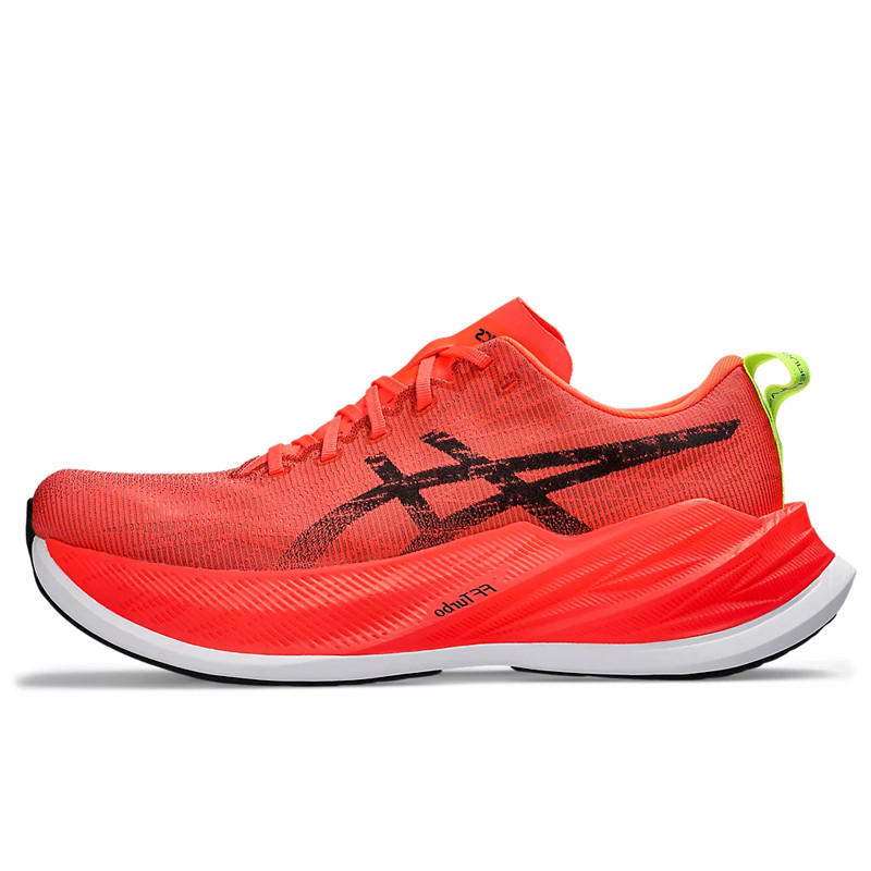 SEPATU LARI ASICS Superblast Paris Pack