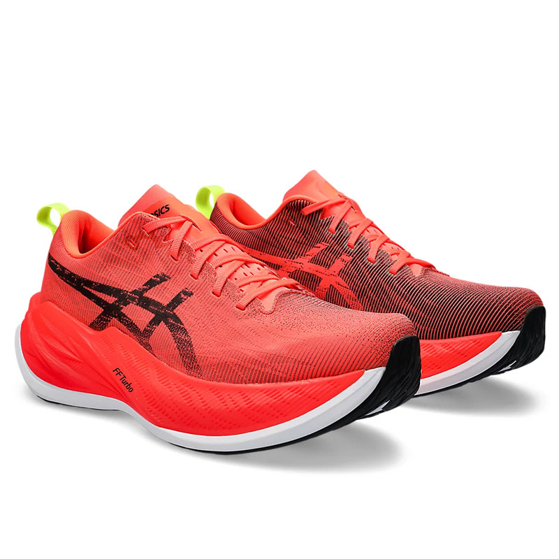 SEPATU LARI ASICS Superblast Paris Pack
