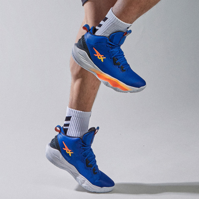 SEPATU BASKET ASICS NOVA SURGE 2