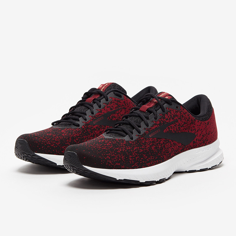 SEPATU LARI BROOKS Launch 6