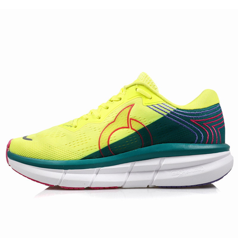SEPATU LARI ORTUSEIGHT HYPERFUSE 1.2