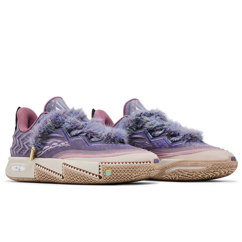 SEPATU BASKET ANTA Kai 2 'Artist on Court'