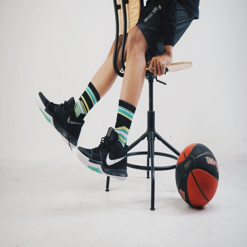 KAOS KAKI BASKET STAY HOOPS Struja Socks