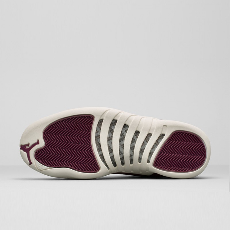 SEPATU BASKET AIR JORDAN AJ 12 Retro