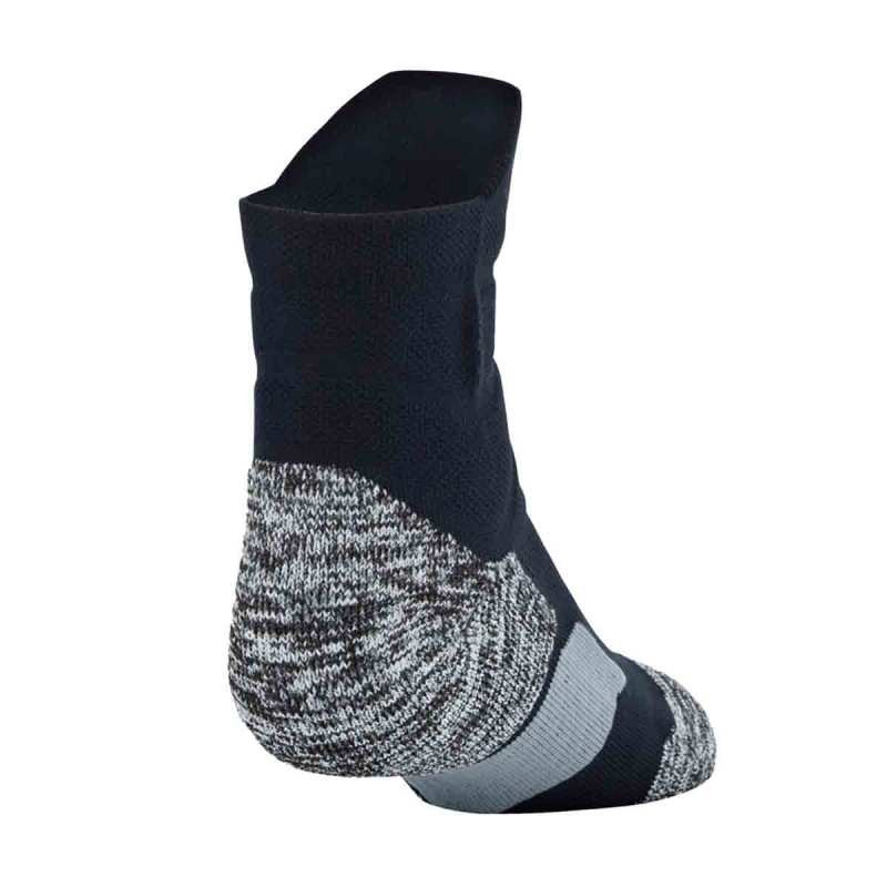 KAOS KAKI TRAINING UNDER ARMOUR Drive Low Socks