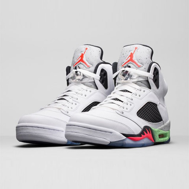 SEPATU BASKET AIR JORDAN AJ 5 Retro