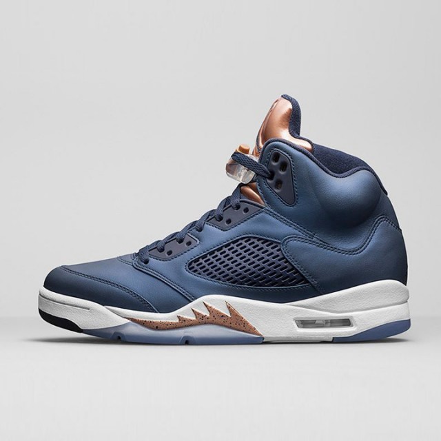 SEPATU BASKET AIR JORDAN AJ 5 Retro