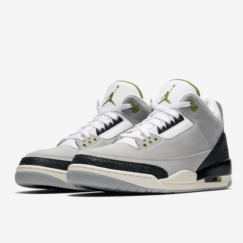 SEPATU BASKET AIR JORDAN AJ 3 Retro