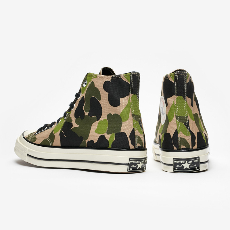 SEPATU SNEAKERS CONVERSE Chuck 70 Archive Prints Hi
