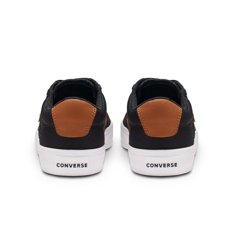 SEPATU SNEAKERS CONVERSE Courtlandt