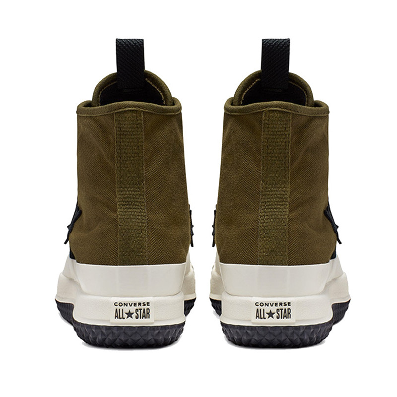 SEPATU SNEAKERS CONVERSE Bosey Water-Repellent Chuck 70 High Top
