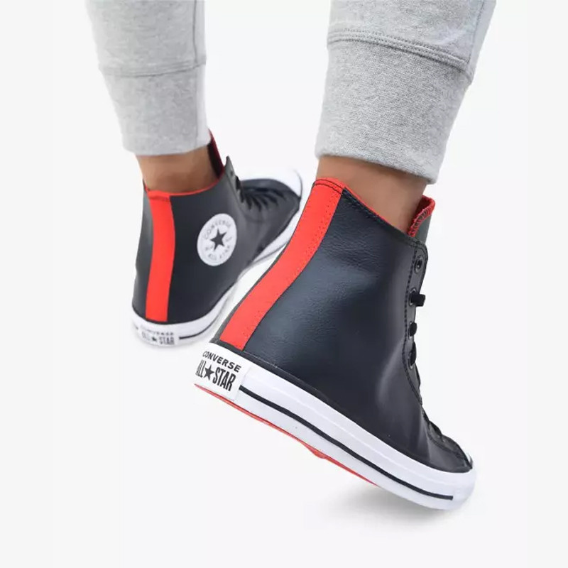 SEPATU SNEAKERS CONVERSE Chuck Taylor All Star Faux Leather Hi