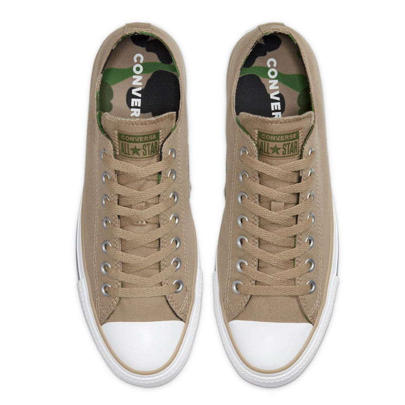SEPATU SNEAKERS CONVERSE Chuck Taylor All Star Camo Patch Low