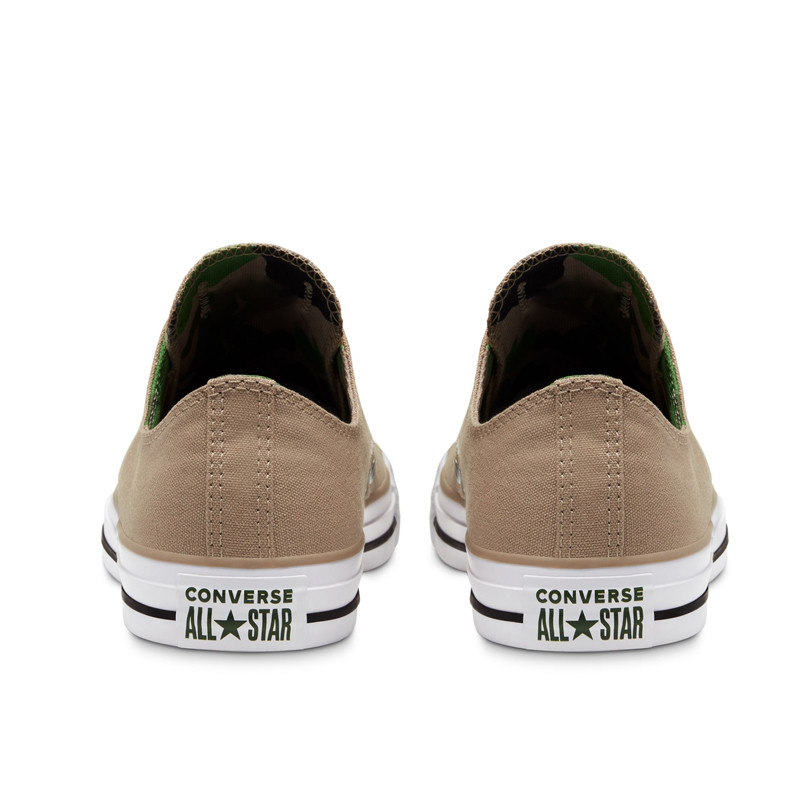 SEPATU SNEAKERS CONVERSE Chuck Taylor All Star Camo Patch Low