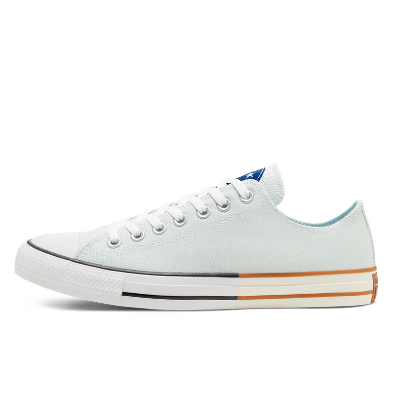 SEPATU SNEAKERS CONVERSE Chuck Taylor All Star Happy Camper Patch