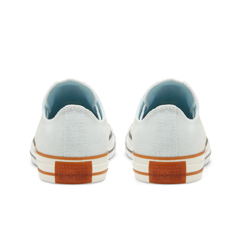 SEPATU SNEAKERS CONVERSE Chuck Taylor All Star Happy Camper Patch
