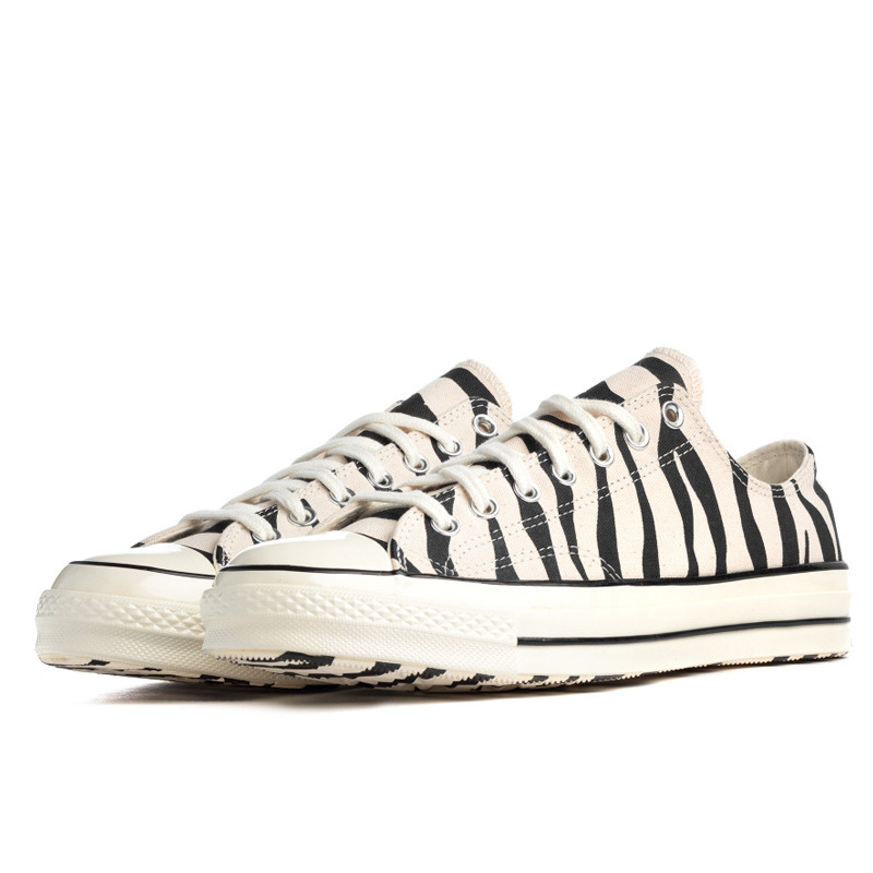 SEPATU SNEAKERS CONVERSE Chuck 70 Low Archival Zebra Print