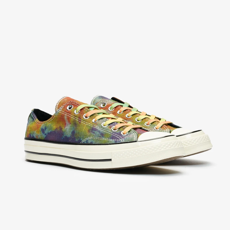 SEPATU SNEAKERS CONVERSE Chuck Taylor 70 Tie Dye Plaid