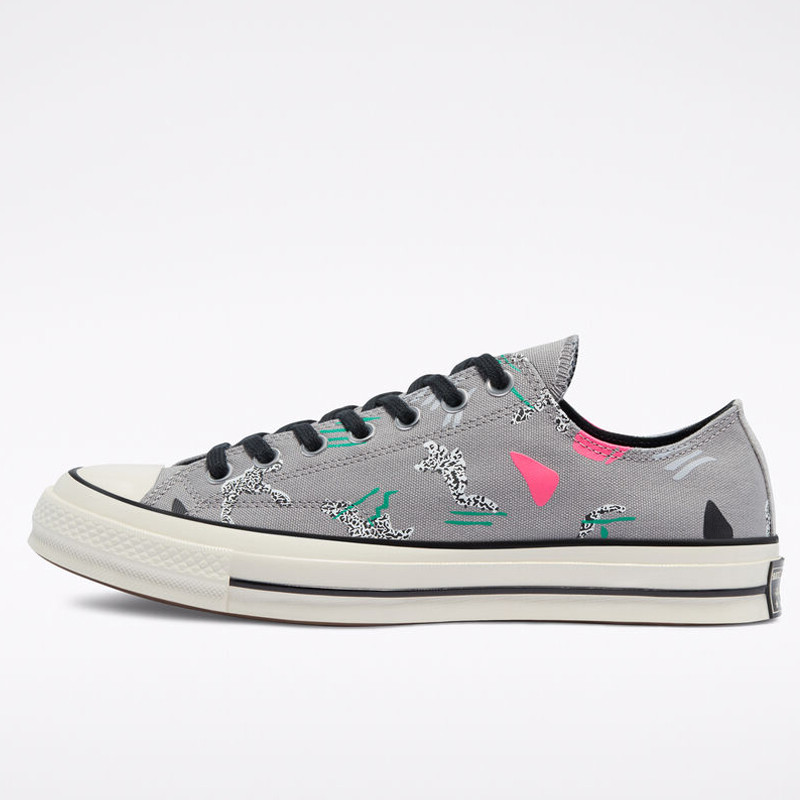 Jual SEPATU SNEAKERS Pria CONVERSE Archive Skate Print Chuck 70